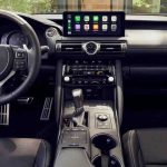 Comment réparer un autoradio qui chauffe ?